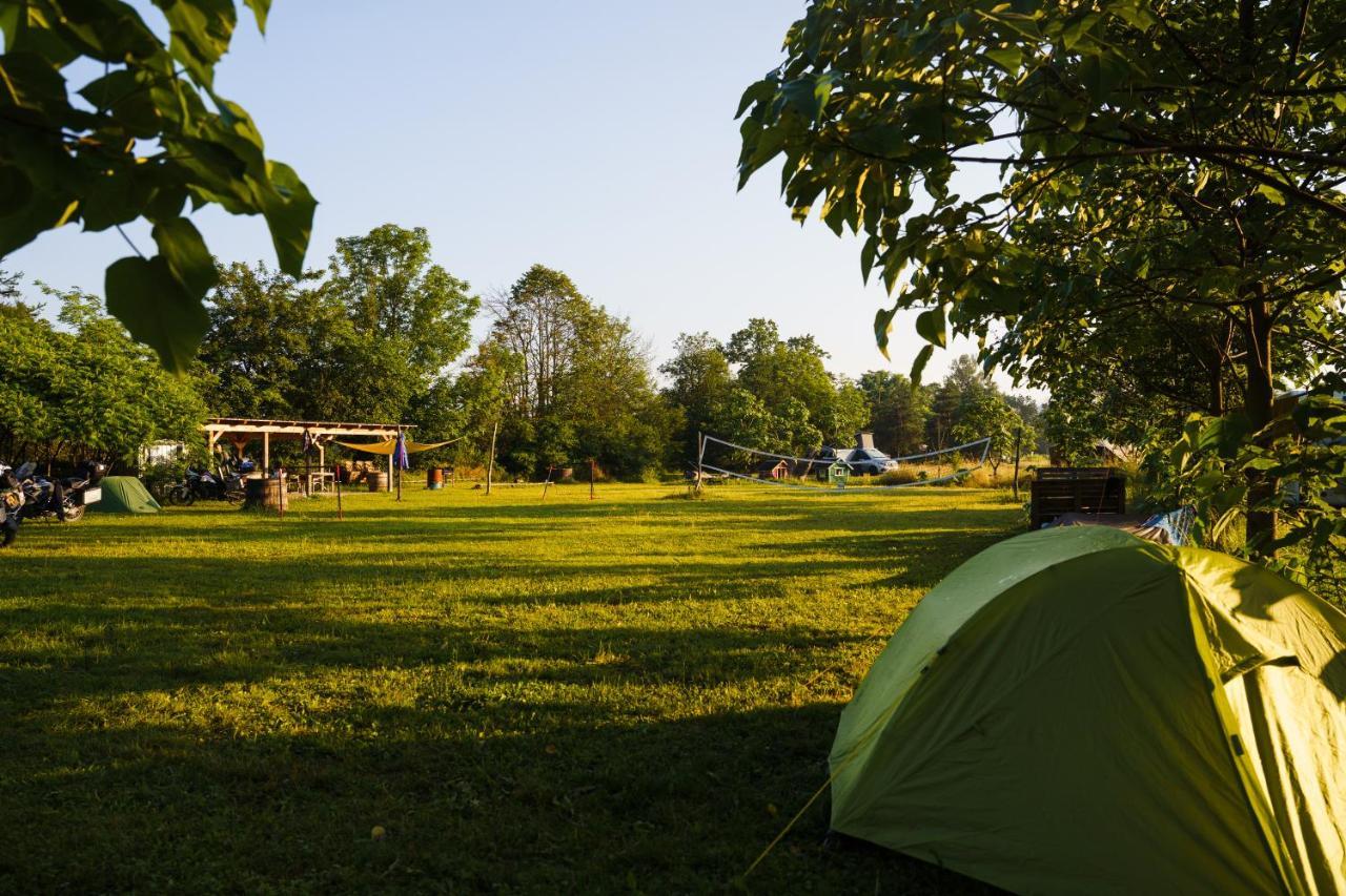 מלון Camping @ Nogometni Golf לובליאנה מראה חיצוני תמונה